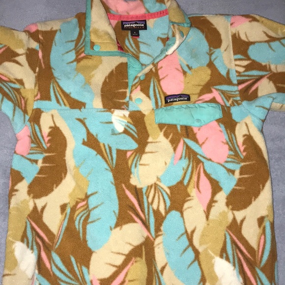 Patagonia pull over// small - Picture 1 of 4